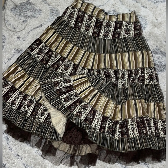 Paniz Dresses & Skirts - Paniz beautiful Boho paisley Stripe Tiered MIDI Skirt With Tule Hem